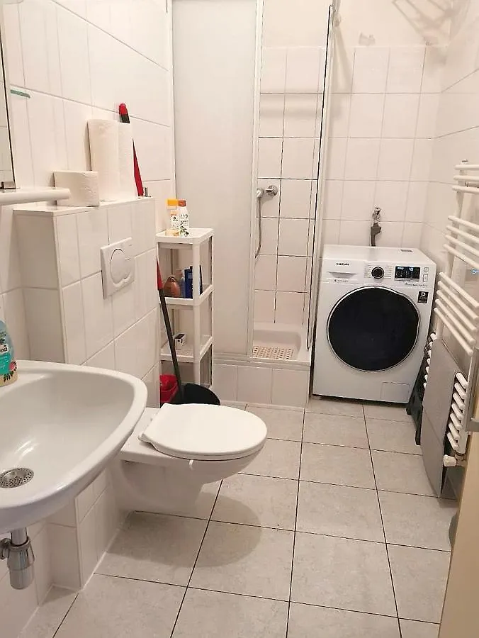Center ! 3 Stops Away From The Center Of Vienna! Apartament